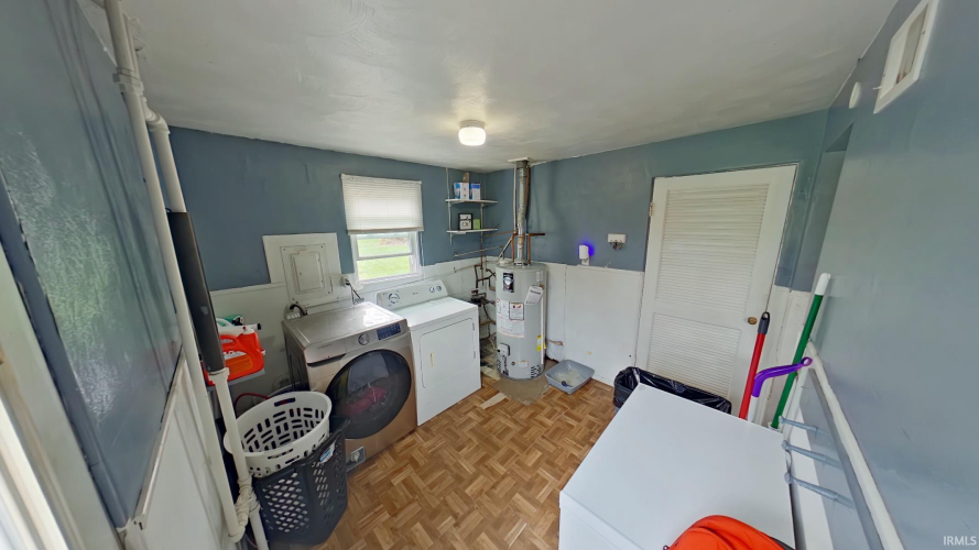 Listing Image 14