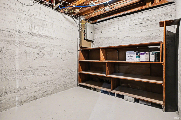 Listing Image 18