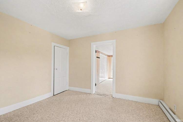 Listing Image 24