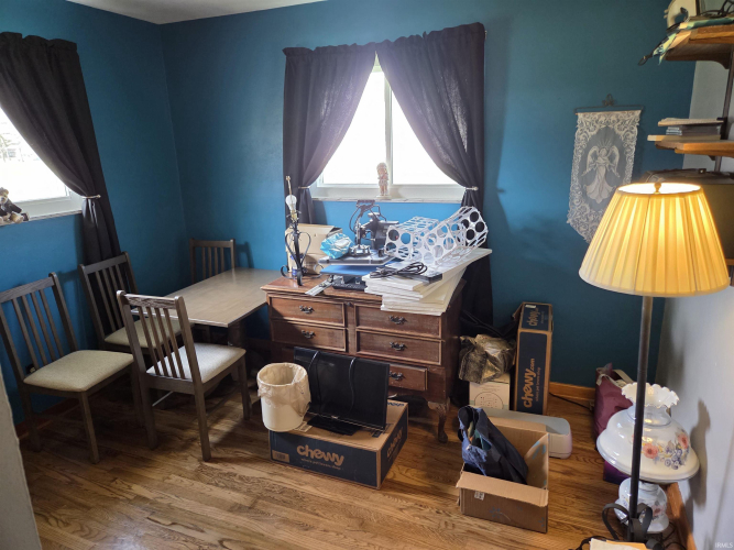 Listing Image 16