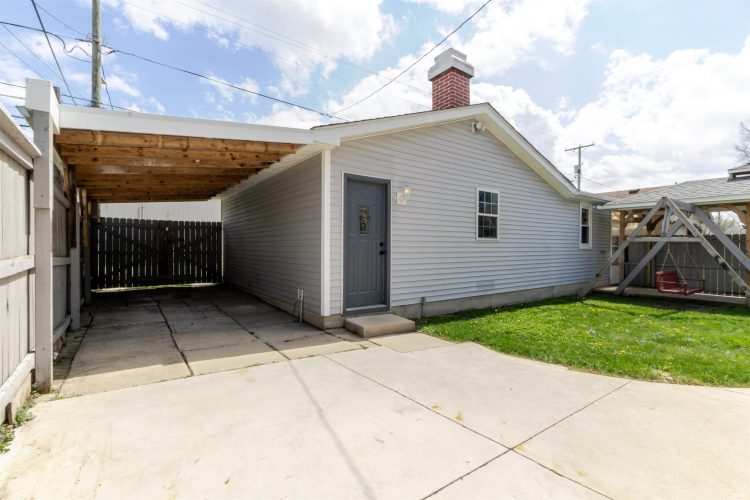Listing Image 20