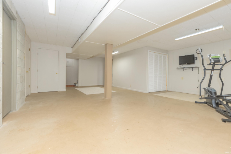 Listing Image 27