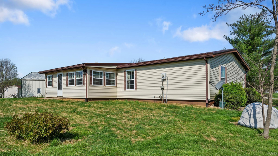 Listing Image 6