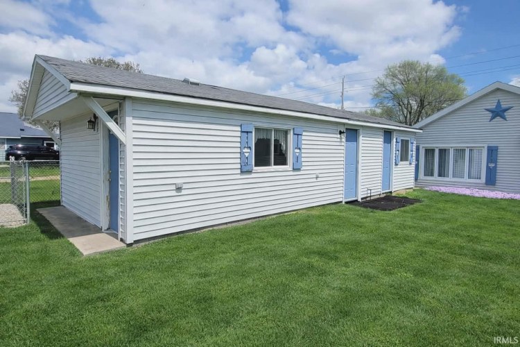 Listing Image 12