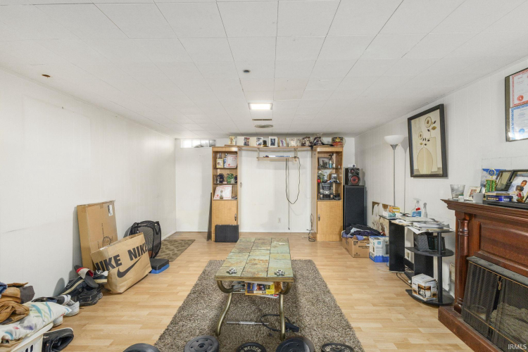 Listing Image 25