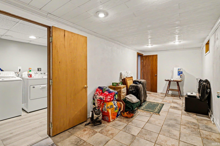 Listing Image 30