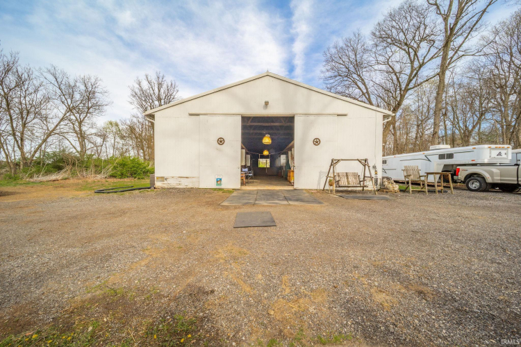 Listing Image 19