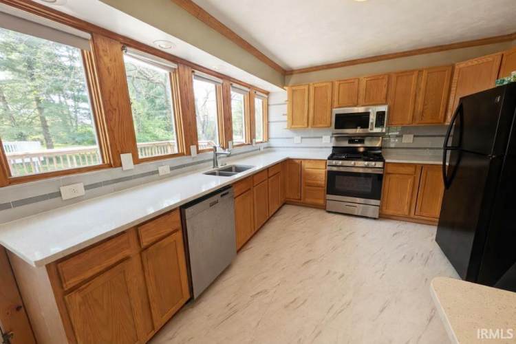 Listing Image 15
