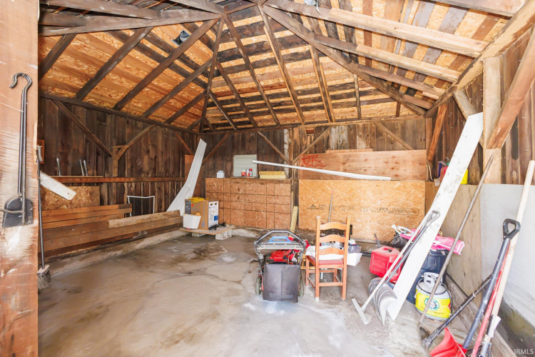 Listing Image 33