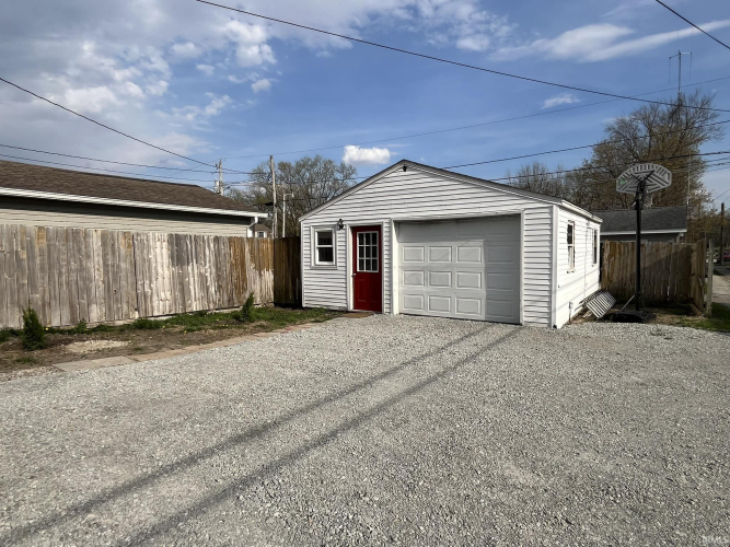 Listing Image 32