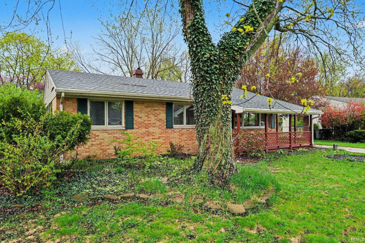 Listing Image 3