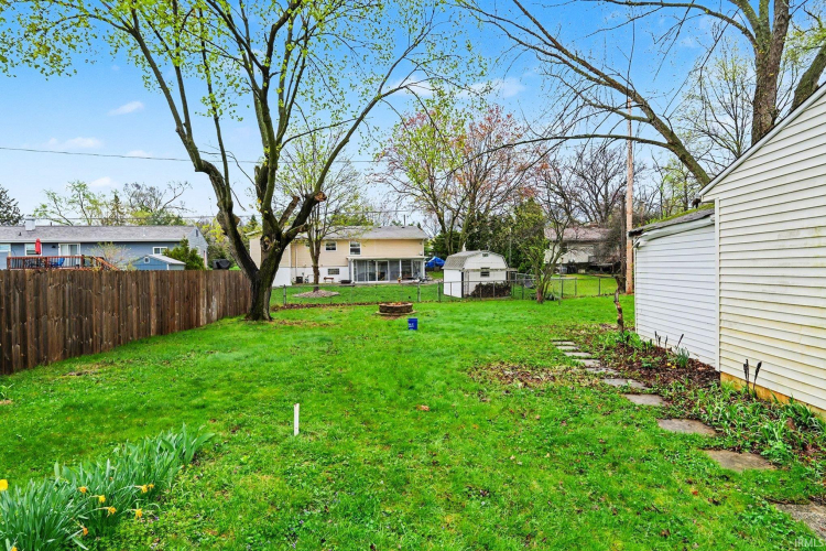 Listing Image 24