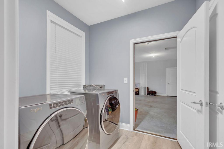 Listing Image 19