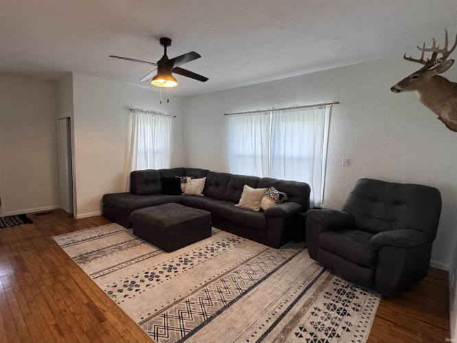 Listing Image 20
