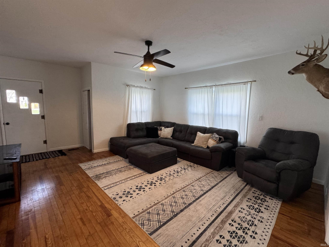 Listing Image 21