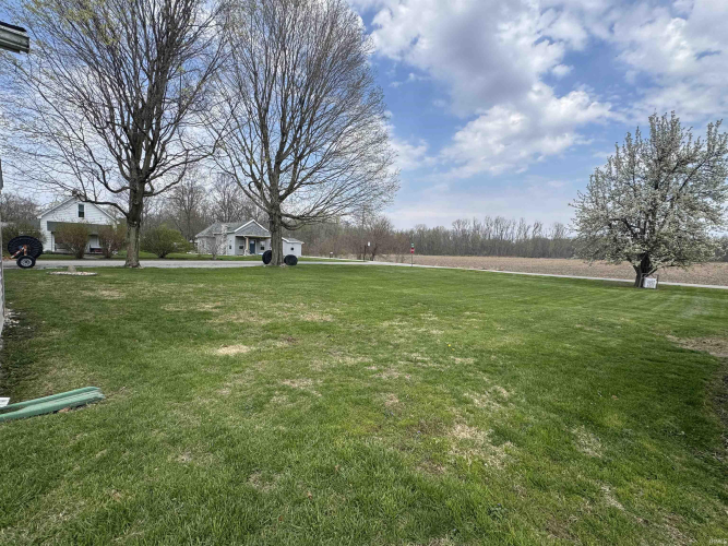 Listing Image 5