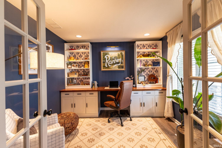 Listing Image 11