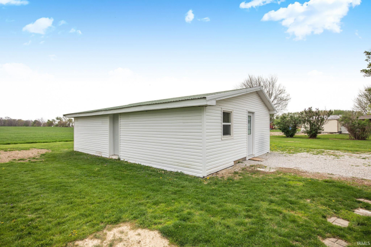 Listing Image 20