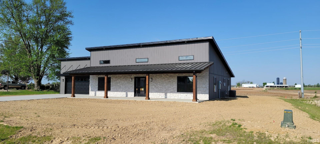 Listing Image 28