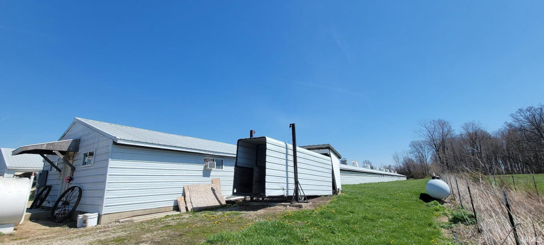 Listing Image 15