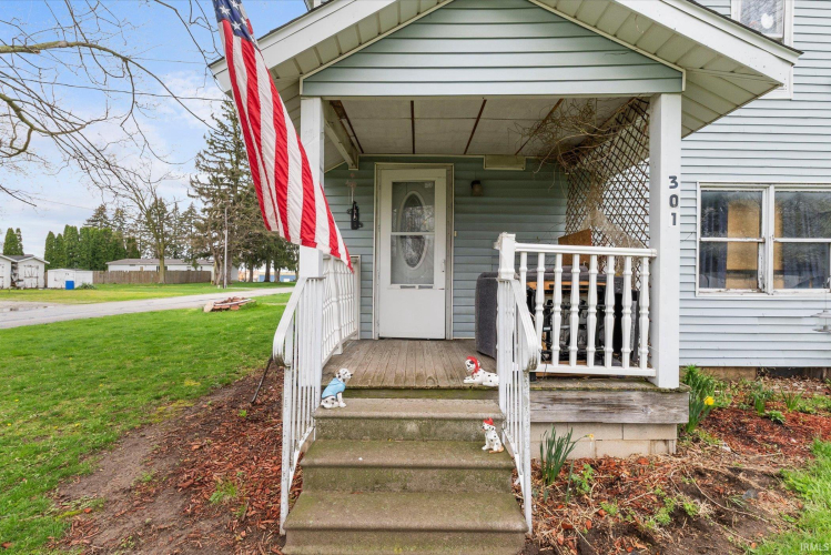 Listing Image 4