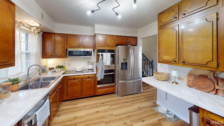 Listing Image 13