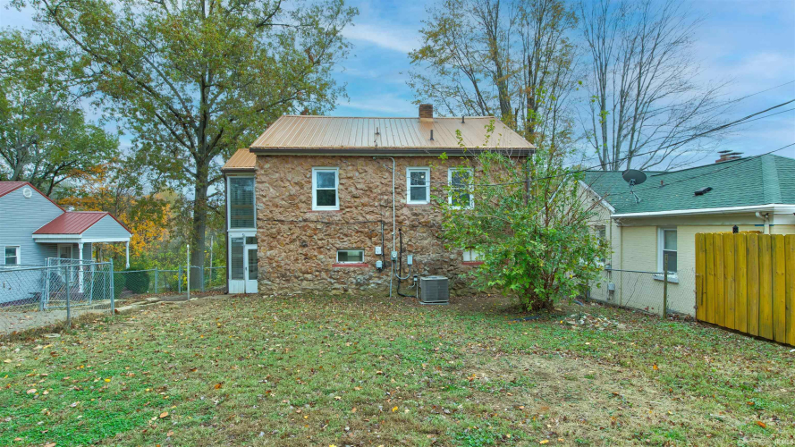 Listing Image 28