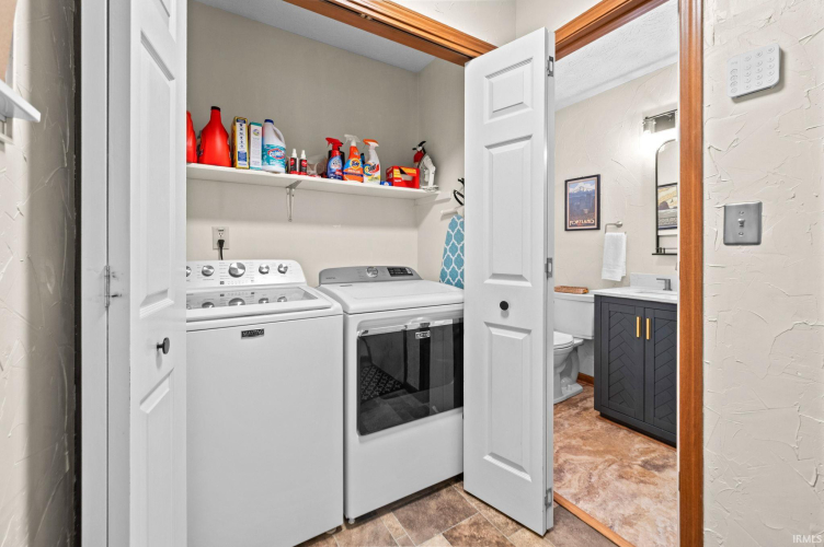 Listing Image 13