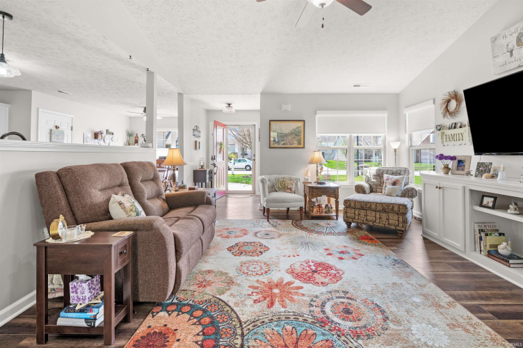 Listing Image 7