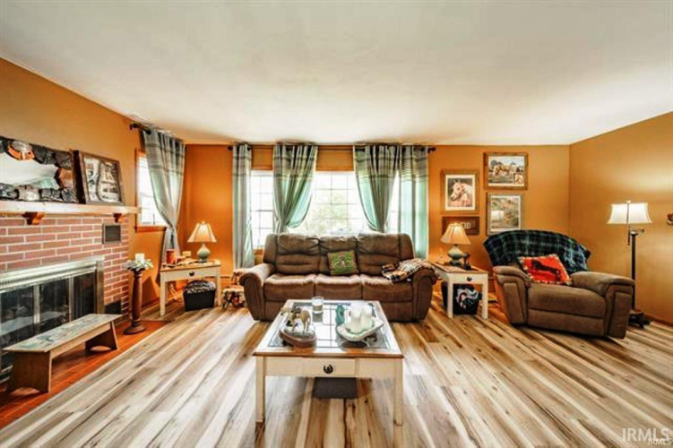 Listing Image 13