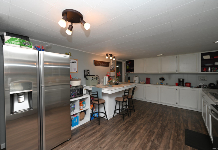 Listing Image 10