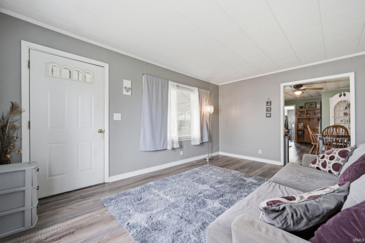 Listing Image 7