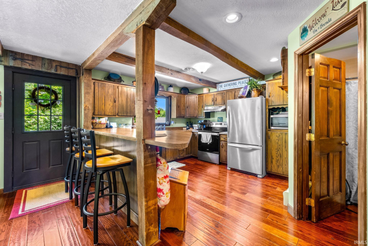Listing Image 14