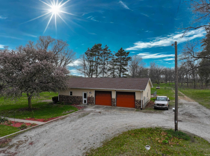 Listing Image 24