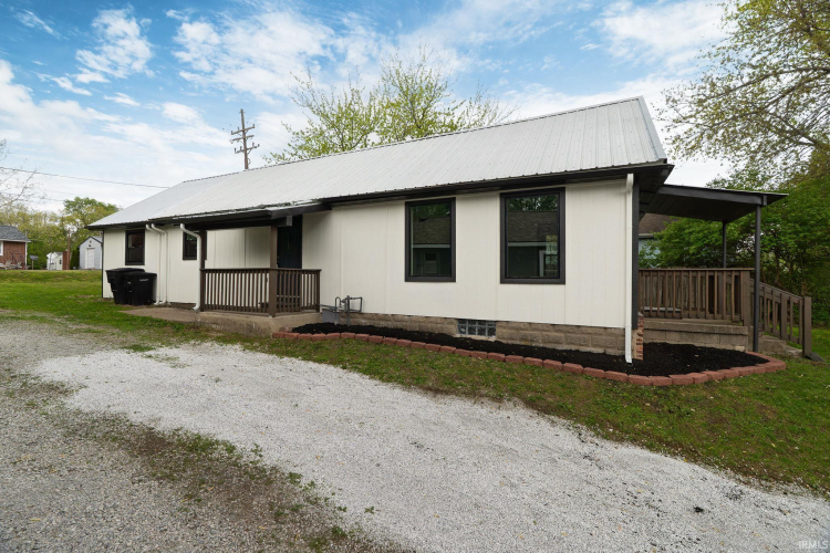 Listing Image 3