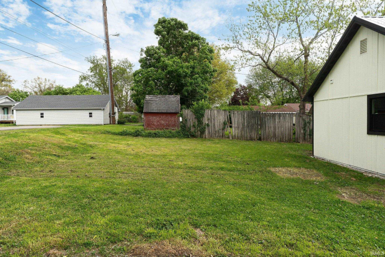 Listing Image 25