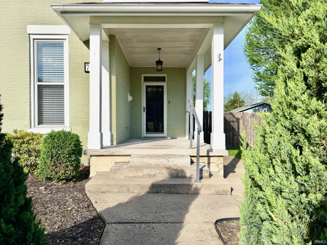 Listing Image 3