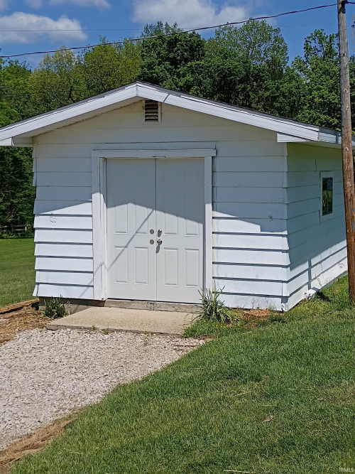 Listing Image 24