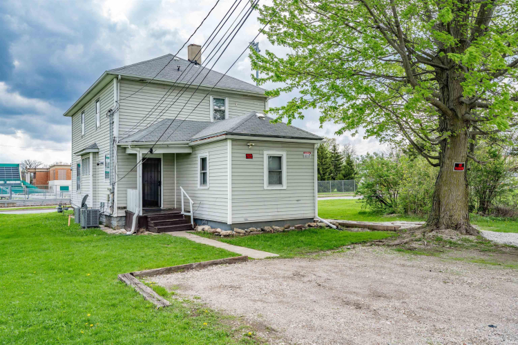 Listing Image 24
