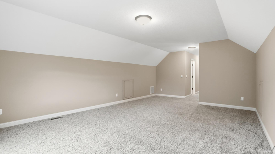 Listing Image 28