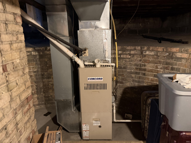 Listing Image 13
