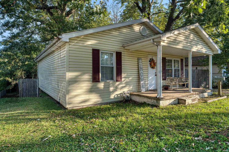 Listing Image 4