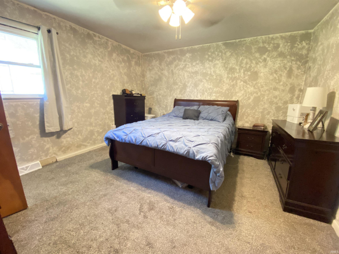 Listing Image 33