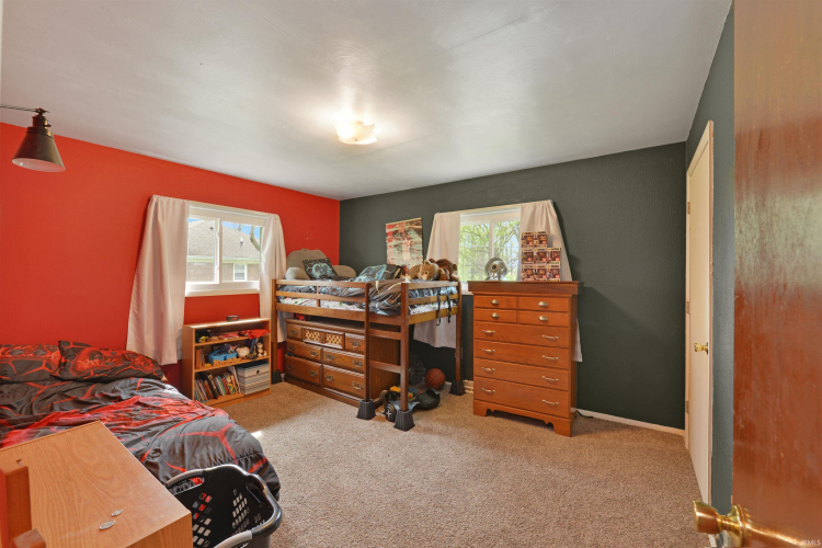 Listing Image 17