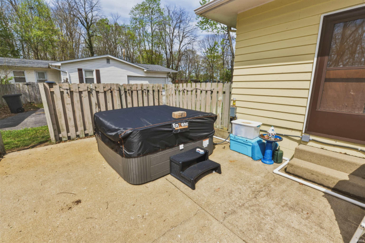 Listing Image 32