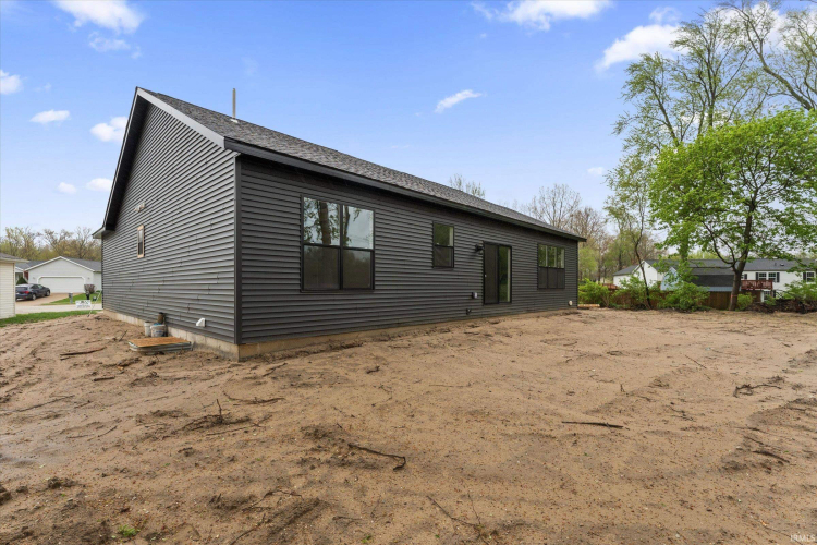 Listing Image 37
