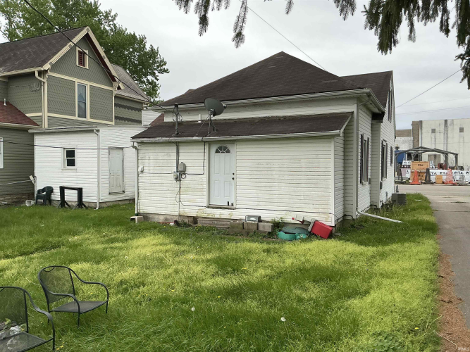 Listing Image 11
