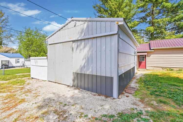Listing Image 25