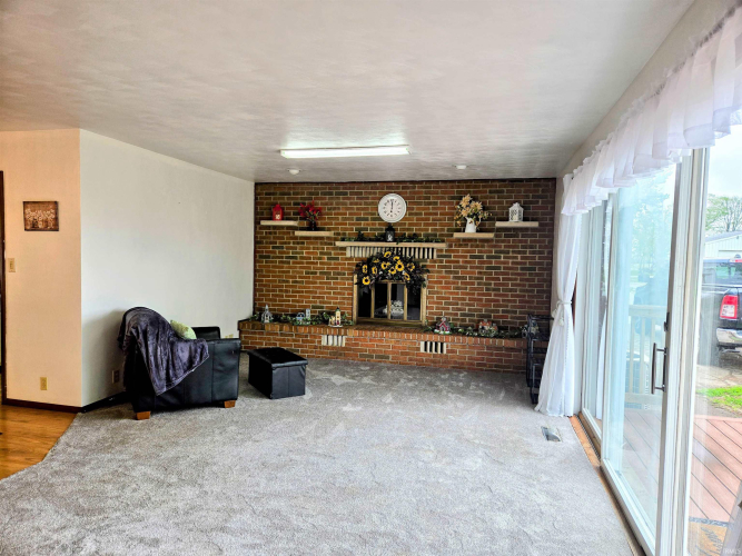 Listing Image 24