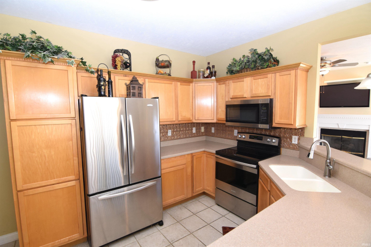 Listing Image 9